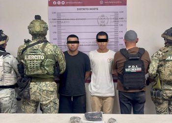 Cateos en Cancun y Chetumal detienen a 5 personas y aseguran drogas y armas