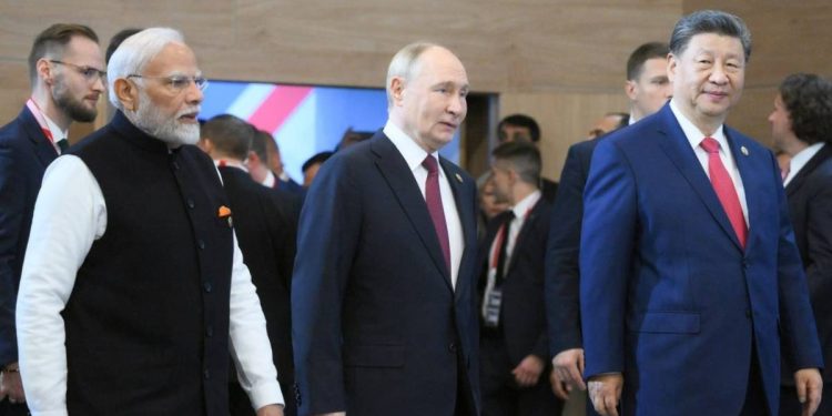 Cumbre de la OCS 2025 en China Xi Jinping recibe a lideres de Rusia e India