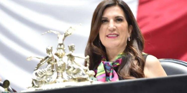 Kenia López Rabadán presidirá Cámara de Diputados