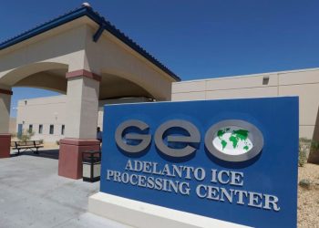 Muere un mexicano detenido en un centro migratorio en California