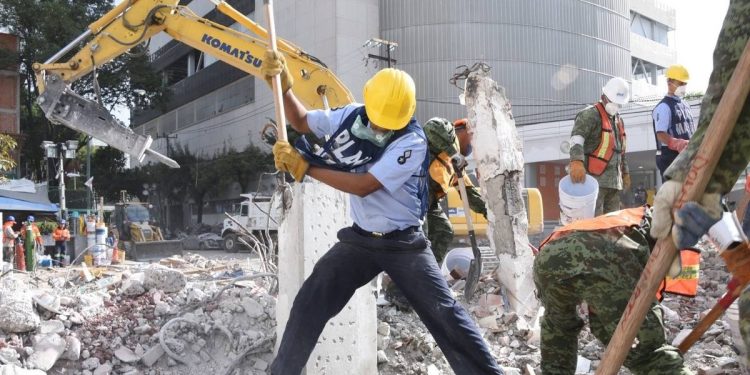 SEMAR refuerza su compromiso con Mexico en el Segundo Simulacro Nacional 2025