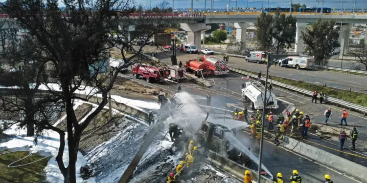 Fallece víctima más por explosión de pipa en Iztapalapa; suman 14 muertos confirmados por Salud CDMX