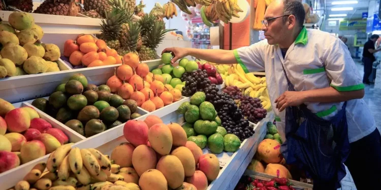 Inflación en México alcanza 3.57% en agosto; Banxico analiza recorte