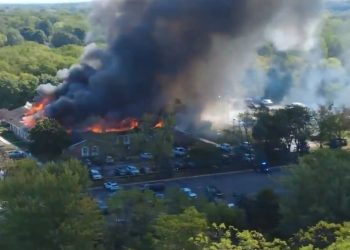 Violencia en Michigan: tiroteo e incendio en iglesia deja un muerto y nueve lesionados