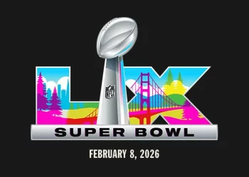 Logo oficial del Super Bowl LX 2026 con el trofeo Vince Lombardi y el Golden Gate Bridge de fondo.