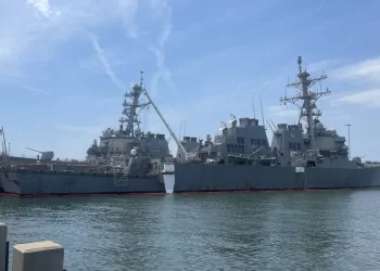 Barcos patrulleros durante un operativo conjunto entre México y EE.UU. en el Pacífico.