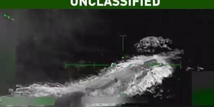 Ataque a narcosubmarino en el Caribe desata tensiones entre EEUU y Venezuela