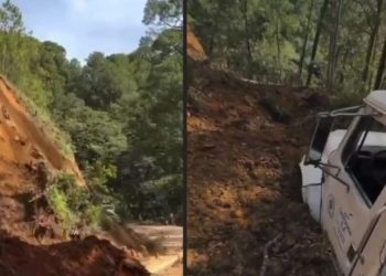 Captan el momento exacto en que un derrumbe de tierra se traga un camión en Oaxaca