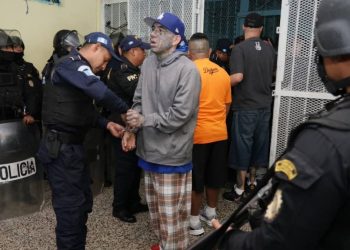 Detienen a 23 guardias por la fuga de pandilleros en Guatemala