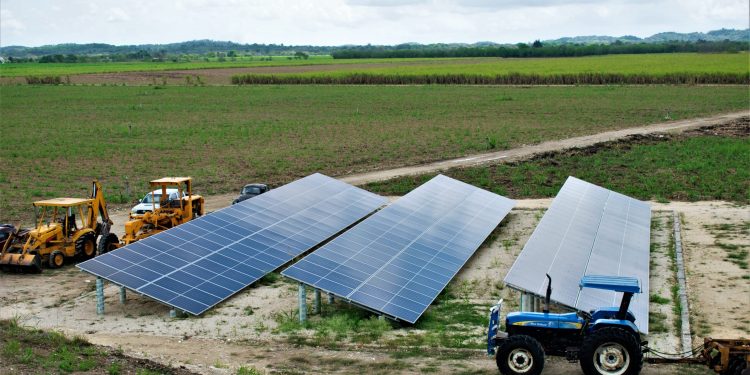 Quintana Roo recibe millonaria inversión para energía solar