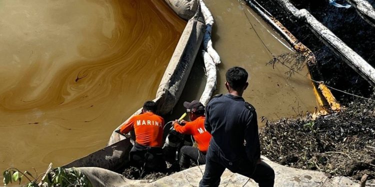 Marina activa el Plan Nacional de Contingencias Nivel III por derrame de hidrocarburo en el rio Pantepec