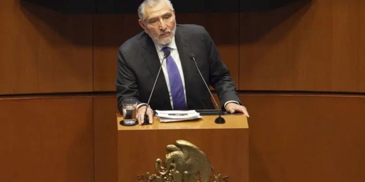 Presentan 37 denuncias contra Adán Augusto López