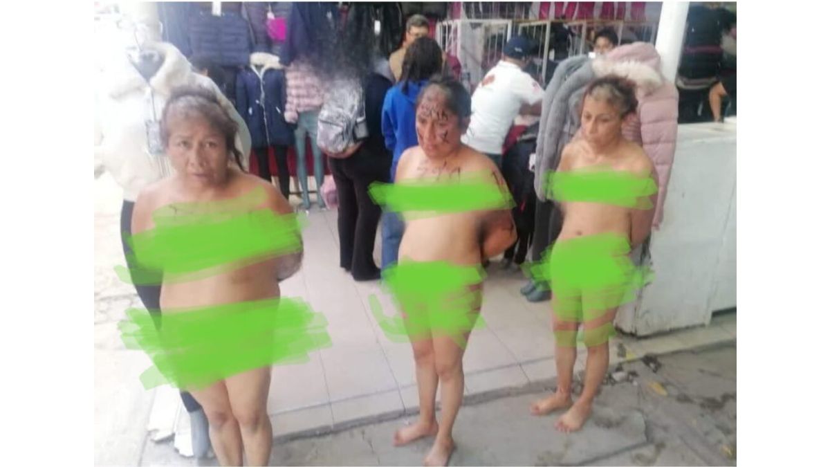 Rapan y desnudan a tres mujeres en tianguis de Puebla