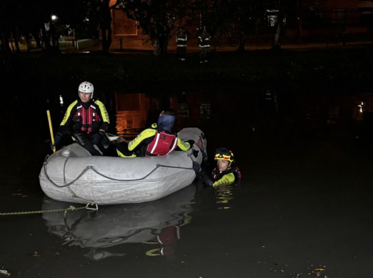 Abuelo de 85 años se desorienta al manejar y cae a un río en Bogotá: alcanzó a hacer una última llamada a su familia
