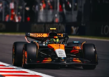 Norris arrasa en el Gran Premio de México y lidera clasificación
