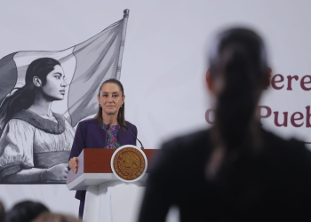 Elizabeth García Vilchis vuelve a la mañanera como periodista: el sorpresivo regreso que sacude Palacio Nacional y la sección de mentiras
