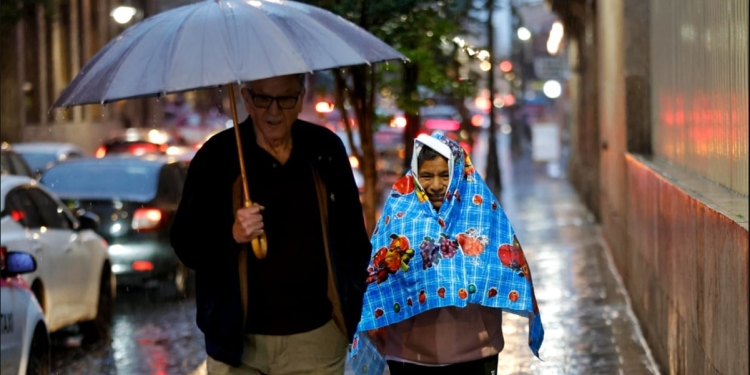 Lluvias intensas en México: alerta SMN por lluvias, frente frío en el norte y precauciones ante inundaciones