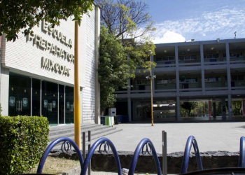 Estalla cohetón en Prepa 8 de la UNAM: explosión de pirotecnia, denuncia ante fiscalía y los presuntos responsables identificados