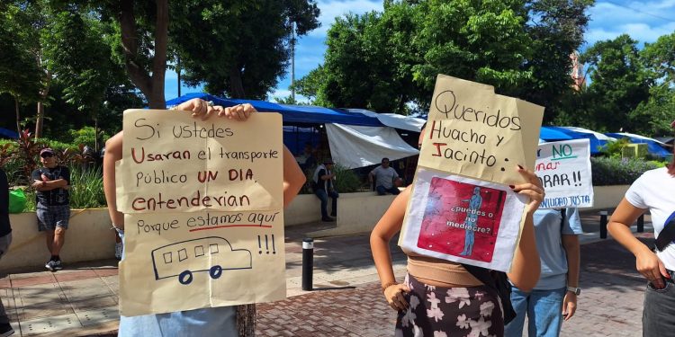 Choferes del sistema Va y Ven en Mérida denuncian deudas, pagarés y falta de pago