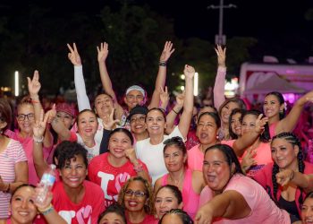 Ana Paty Peralta, se sumó con entusiasmo a la iniciativa “Muévete por la vida”, impulsada por el Instituto Municipal de la Mujer (IMM)
