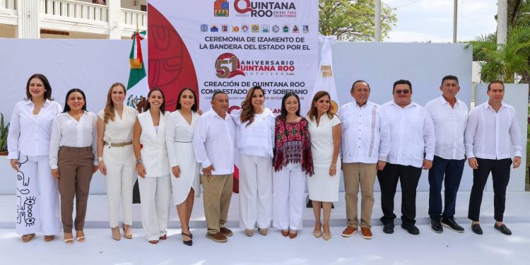 Ana Paty Peralta se suma a las celebraciones en Chetumal por el 51 Aniversario de la creación de Quintana Roo como Estado Libre y Soberano
