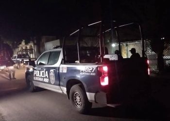 Comando armado levanta a cuatro personas en Noh-Bec