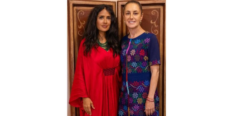 Claudia Sheinbaum y Salma Hayek se reúnen en Veracruz