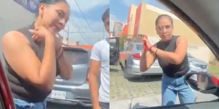 Madre e hijo agreden a automovilista por un lugar de estacionamiento en Coacalco