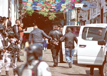 Prision preventiva para El Licenciado y siete escoltas por el asesinato de Carlos Manzo
