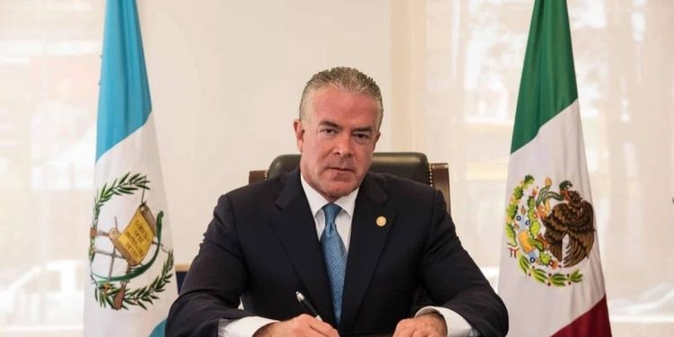 Raul Rocha acusado de huachicol revelan red criminal ligada al dueño de Miss Universo