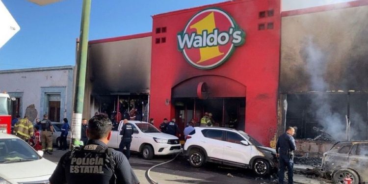 Tragedia en Hermosillo: Incendio en tienda Waldo’s deja 23 muertos y 11 heridos