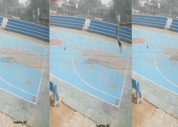 VIDEO: Seleccionado de baloncesto muere al caerle poste de la canasta encima