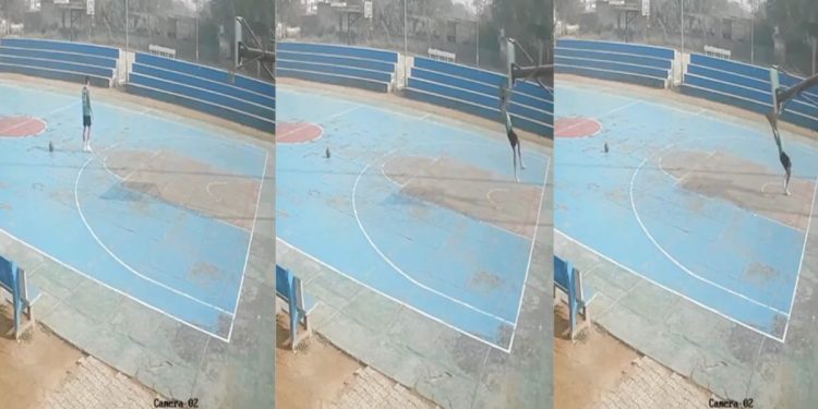 VIDEO: Seleccionado de baloncesto muere al caerle poste de la canasta encima