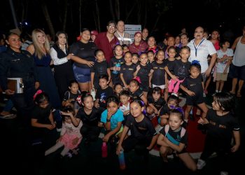 Ana Paty Peralta supervisa avances en la rehabilitación del Parque El Limonero en Cancún