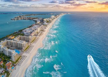 Clima en Cancún: pronóstico para este lunes indica cielo parcialmente nublado y ambiente cálido