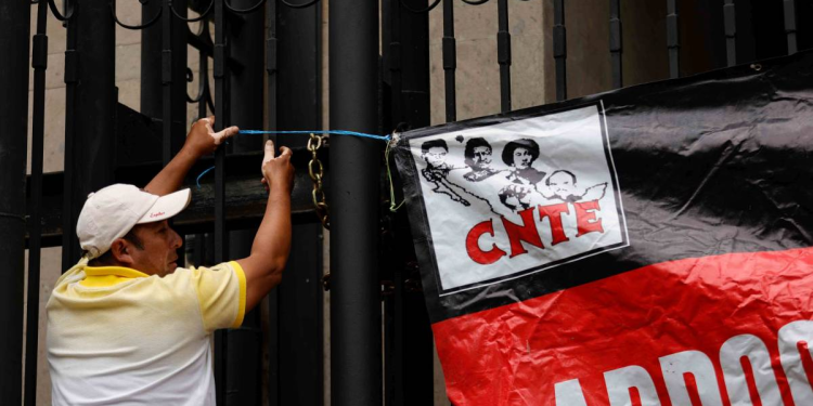 Paro nacional de la CNTE 2025: bloqueos, suspensión de clases y demandas magisteriales sacuden México