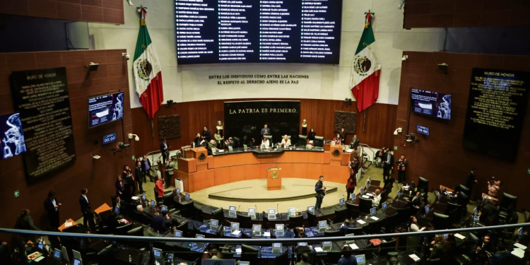 Oposición acusa traje a la medida en revocación y elecciones federales 2027: ¿campaña anticipada y respaldo a candidatos oficialistas?