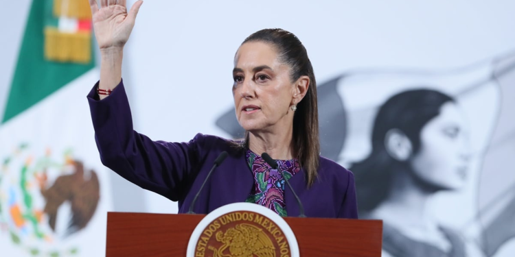 Sheinbaum mueve la mañanera al Palacio Nacional tras asesinato del alcalde Uruapan Carlos Manzo: impacto en la agenda presidencial, Mundial de Fútbol 2026 y seguridad en Michoacán