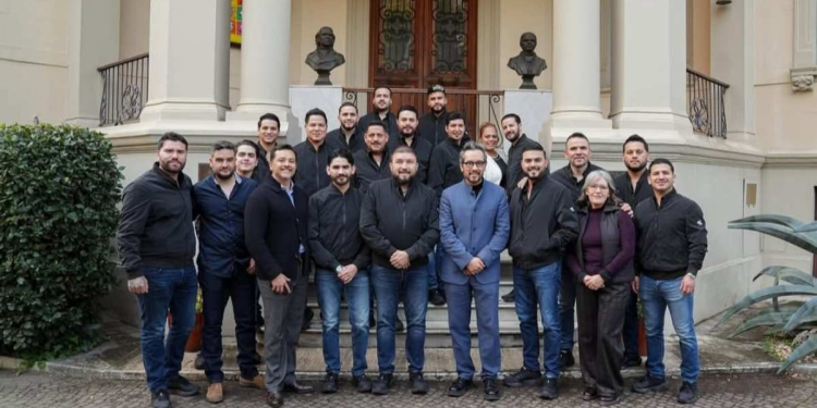 Banda El Recodo en Italia: Gira Europea, Embajador Genaro Lozano y Música Mexicana en Escenarios Icónicos