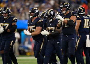 Resultados completos semana 8 NFL 2025: sorpresas, lesiones y clasificación AFC y NFC de infarto