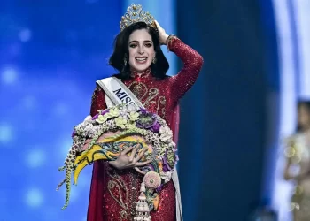 Fátima Bosch hace historia al obtener la cuarta corona de Miss Universo para el país