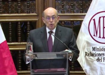 Perú rompe relaciones diplomáticas con México