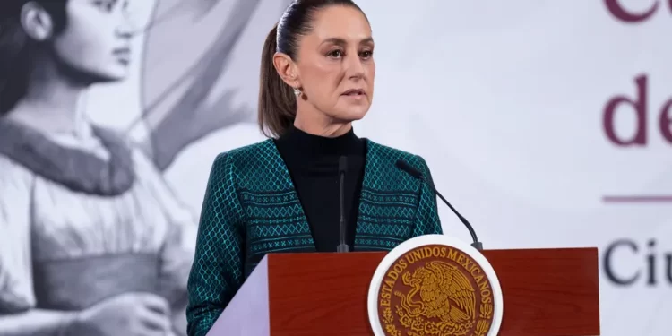 Sheinbaum presenta denuncia por acoso tras incidente en Palacio Nacional