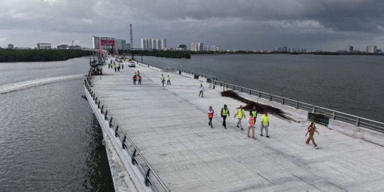 Puente Nichupté supera el 90% de avance