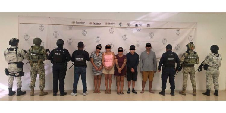 Detienen a seis implicados en ejecución de madre e hijo en Playa del Carmen