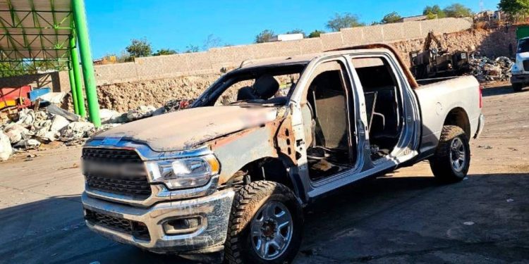 FGR destruye autos blindados artesanales y 59 maquinas tragamonedas en Baja California Sur