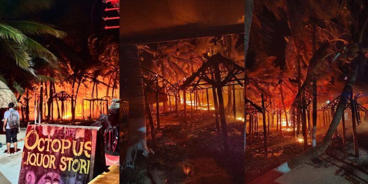 Incendio provocado por un artesano consume 250 palapas en Mahahual