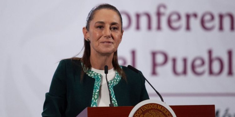 México podría vivir un cambio histórico en el mundo del trabajo ??? La presidenta propuso reducir dos horas de jornada cada año a partir de 2027. ¿Será posible? ¿Qué piensa la gente? Aquí te lo explicamos ? #Sheinbaum #JornadaLaboral #ReformaLaboral #México