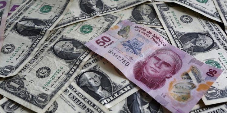 Precio del dólar frente al peso mexicano hoy