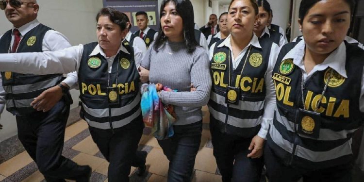 Refuerzan seguridad en la Embajada de Mexico en Peru por posible fuga de Betssy Chavez